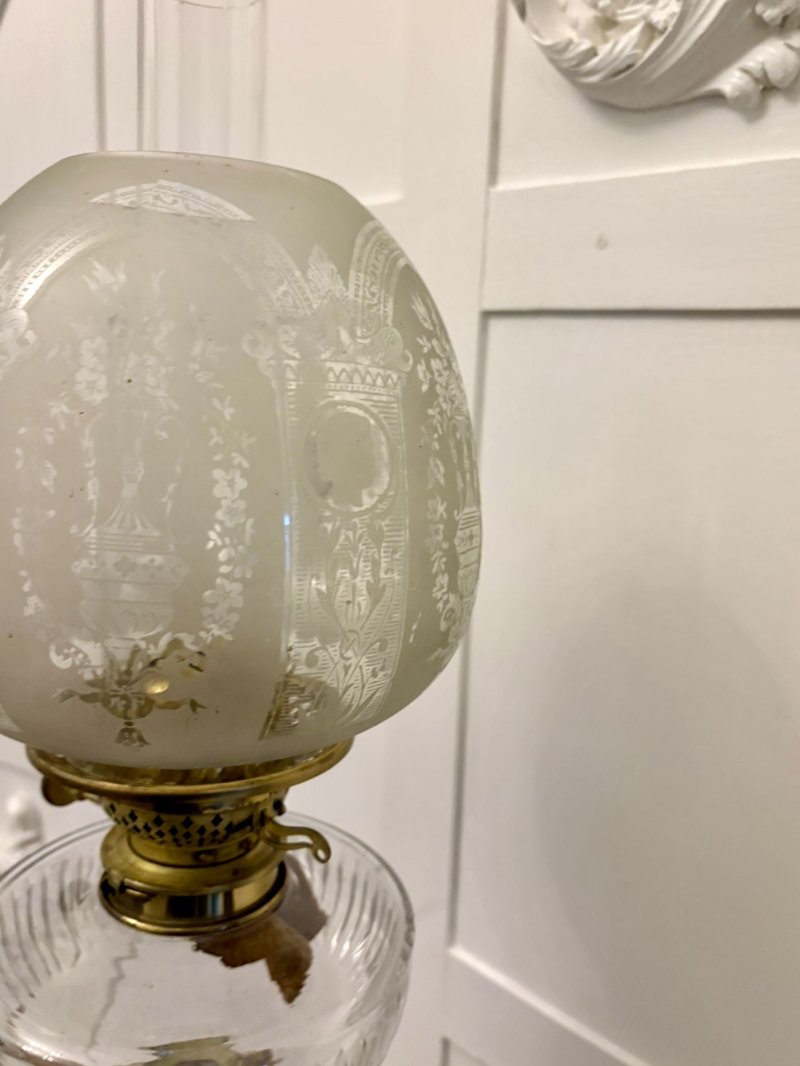 Unusual Outstanding Quality Large Antique Victorian Porcelain Oil Lamp - Image 4